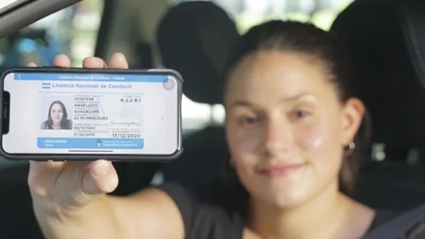 El gobierno oficializó cambios en la licencia de conducir, VTV y peajes