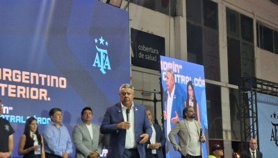 Tapia y Toviggino mostraron su poder en una cumbre con más de 2 mil dirigentes