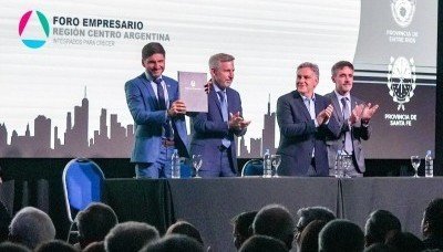 Los gobernadores de Córdoba, Santa Fe y Entre Ríos respaldaron la eliminación de las PASO